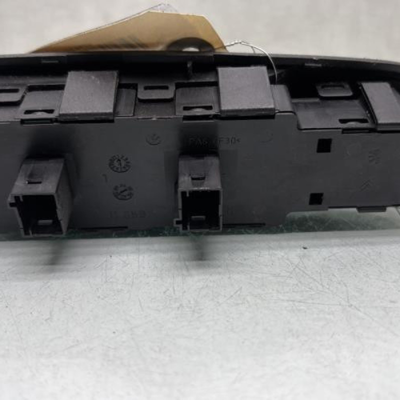 Interrupteur de leve vitre avant gauche CITROEN C4 GRAND PICASSO 1 Photo n°3