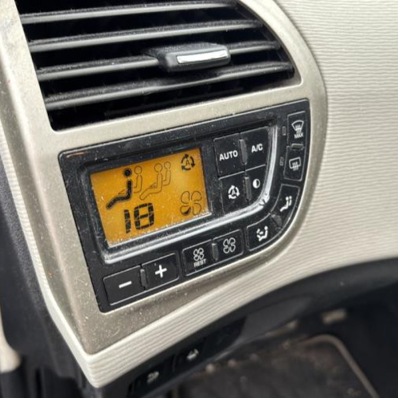 Moteur essuie glace arriere CITROEN C4 GRAND PICASSO 1 Photo n°19
