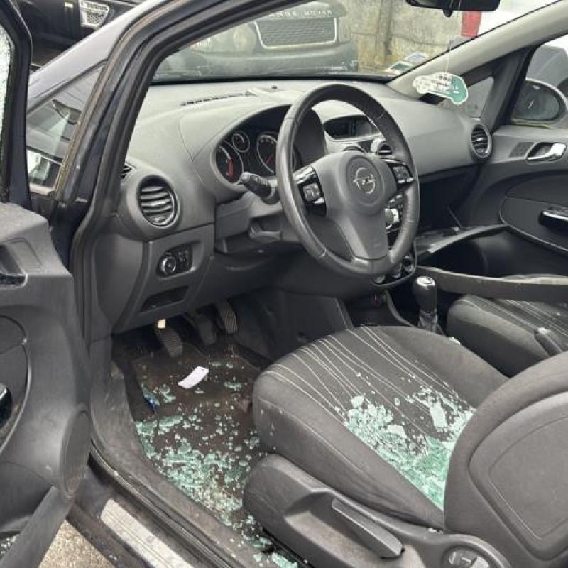 Poignee interieur avant droit OPEL CORSA D Photo n°12