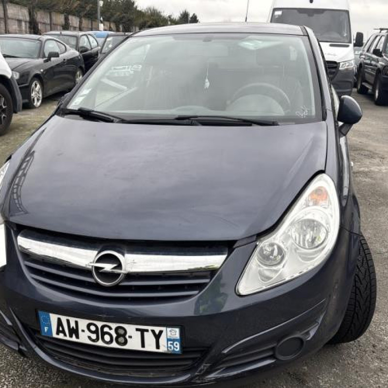 Poignee interieur avant droit OPEL CORSA D Photo n°15