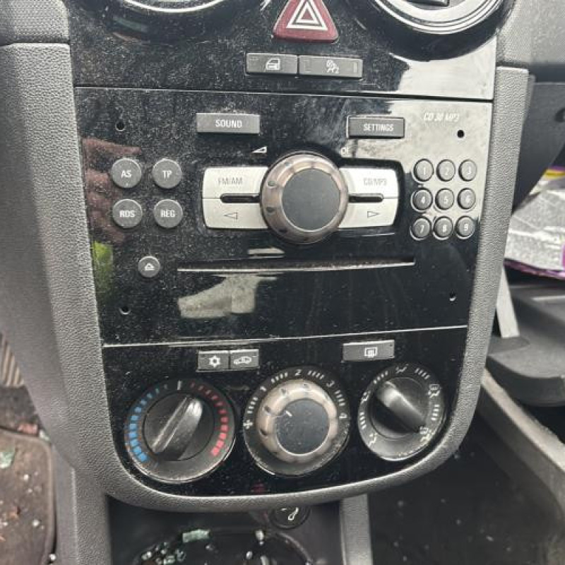 Poignee interieur avant droit OPEL CORSA D Photo n°19