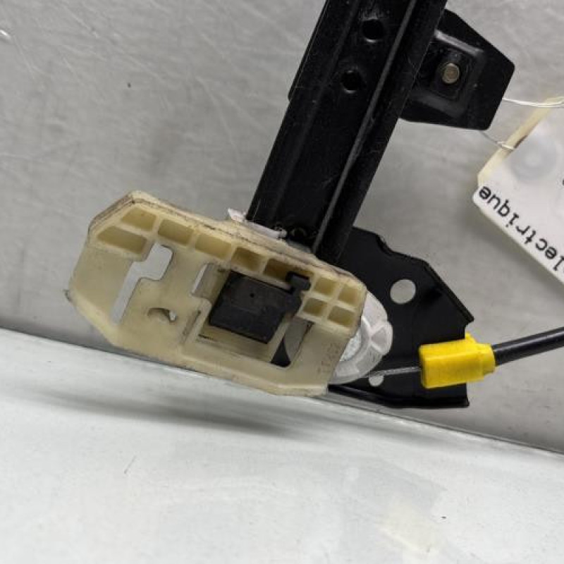 Leve vitre electrique avant gauche CITROEN XSARA PICASSO Photo n°3