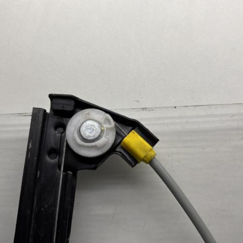 Leve vitre electrique avant gauche CITROEN XSARA PICASSO Photo n°4