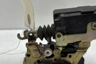 Serrure avant gauche RENAULT TWINGO 1