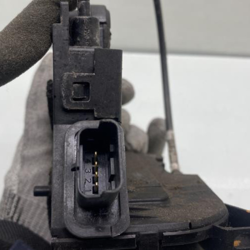 Serrure arriere gauche RENAULT CLIO 4 Photo n°5