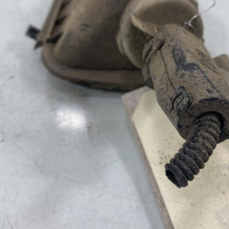 Anti brouillard arriere gauche CITROEN C4 PICASSO 1 Photo n°3