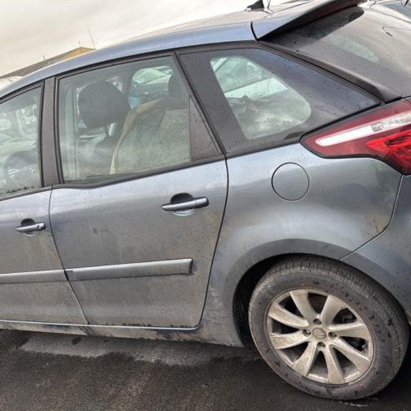 Anti brouillard arriere gauche CITROEN C4 PICASSO 1 Photo n°9