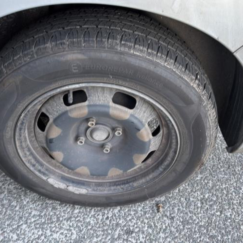Porte avant droit PEUGEOT 207 Photo n°18