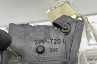 Serrure avant droit CITROEN C5 1