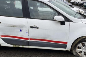 Feu arriere secondaire gauche (feux) RENAULT SCENIC 3