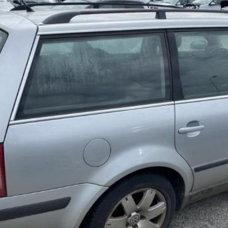 Face avant VOLKSWAGEN PASSAT 4 Photo n°15