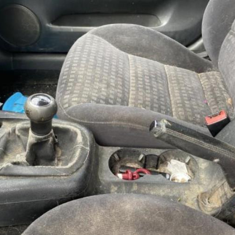 Face avant VOLKSWAGEN PASSAT 4 Photo n°18