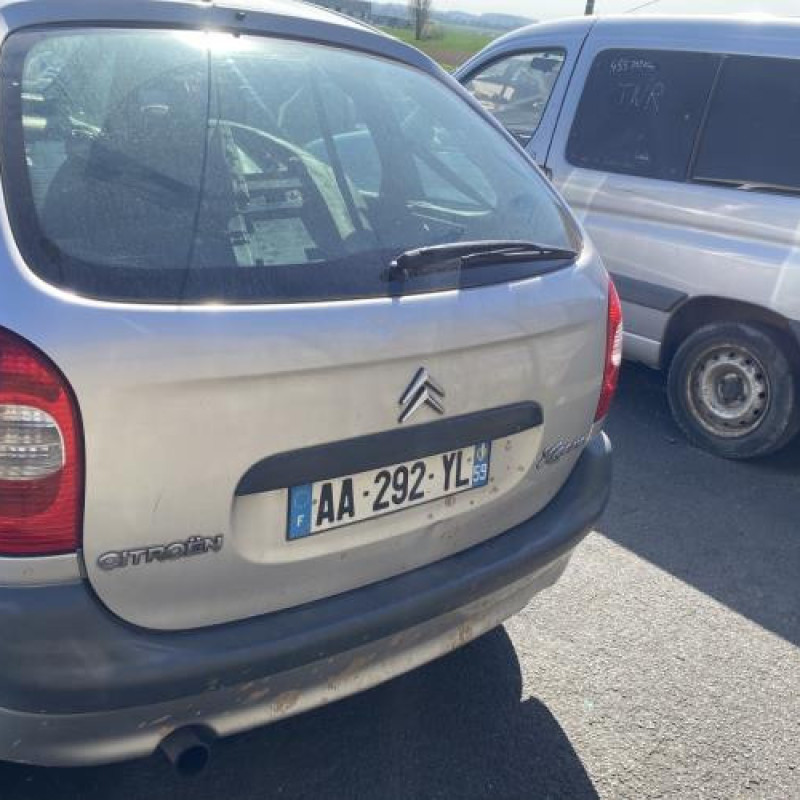 Poignee porte avant droit CITROEN XSARA PICASSO Photo n°8