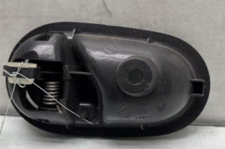 Poignee interieur avant droit DACIA SANDERO 2