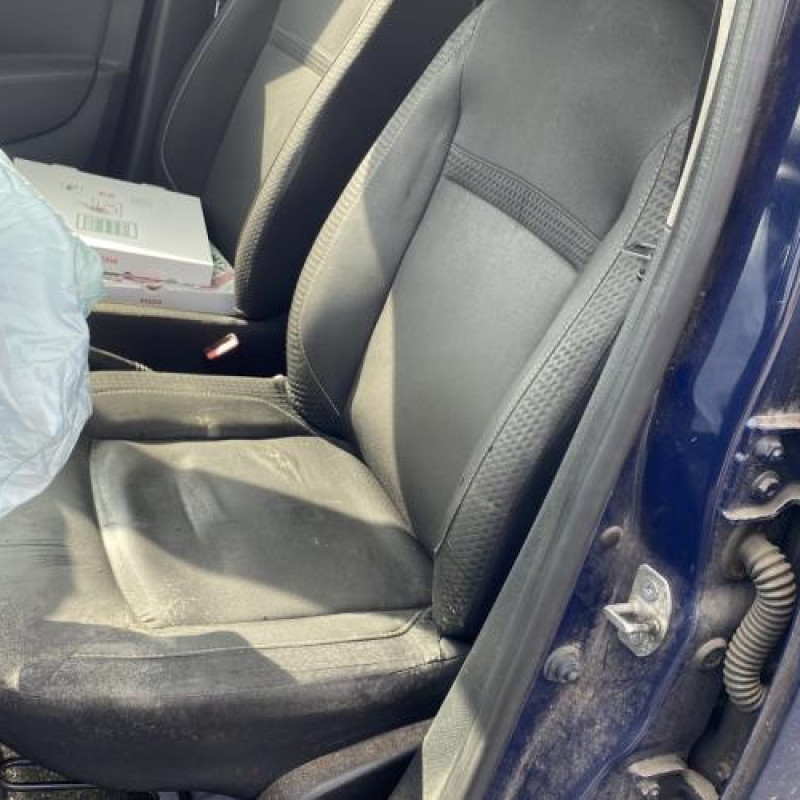 Poignee interieur arriere droit DACIA SANDERO 2 Photo n°15