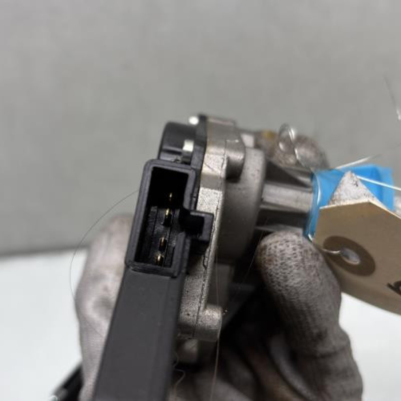 Moteur essuie glace arriere HYUNDAI I 30 1 Photo n°4