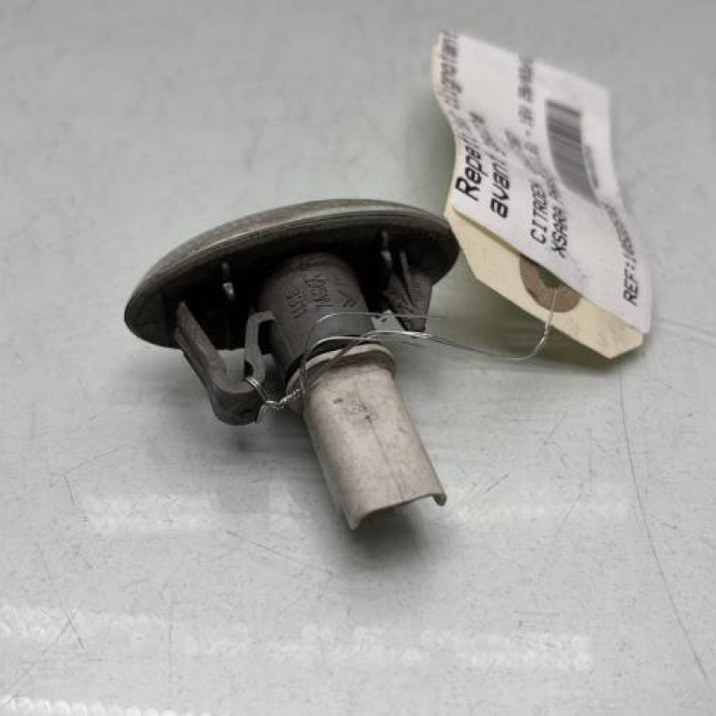 Repetiteur clignotant avant gauche (Feux) CITROEN XSARA Photo n°2
