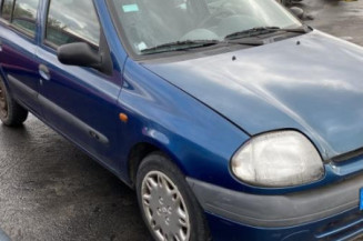 Bouton de warning RENAULT CLIO 2