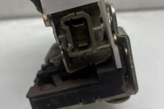 Serrure arriere droit RENAULT CLIO 2