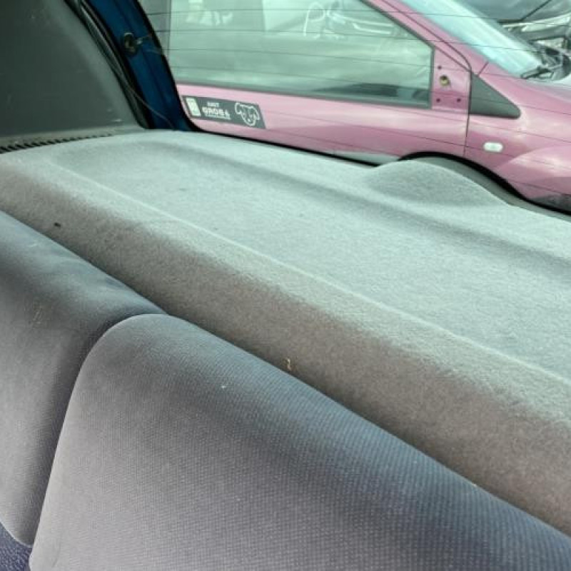 Pompe à carburant RENAULT CLIO 2 Photo n°16