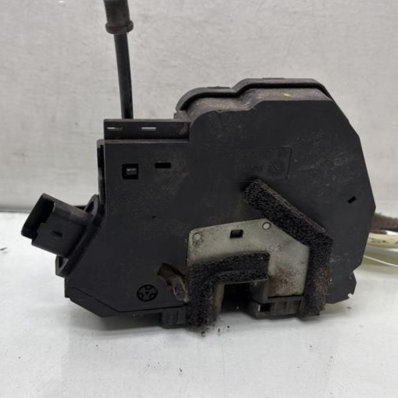 Serrure arriere droit RENAULT CLIO 4 Photo n°4