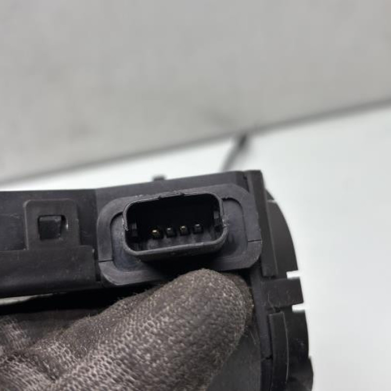 Serrure arriere droit RENAULT CLIO 4 Photo n°6