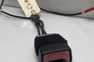 Attache ceinture avant gauche MERCEDES CLASSE B 245