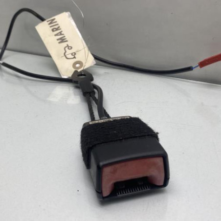 Attache ceinture avant gauche MERCEDES CLASSE B 245