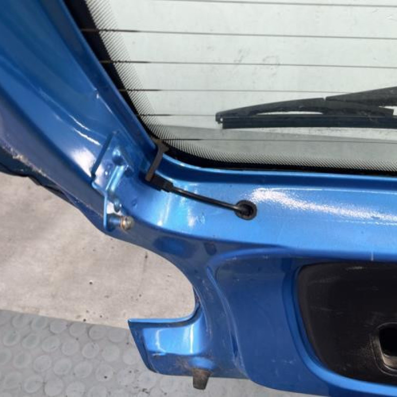 Malle/Hayon arriere PEUGEOT 206 Photo n°9