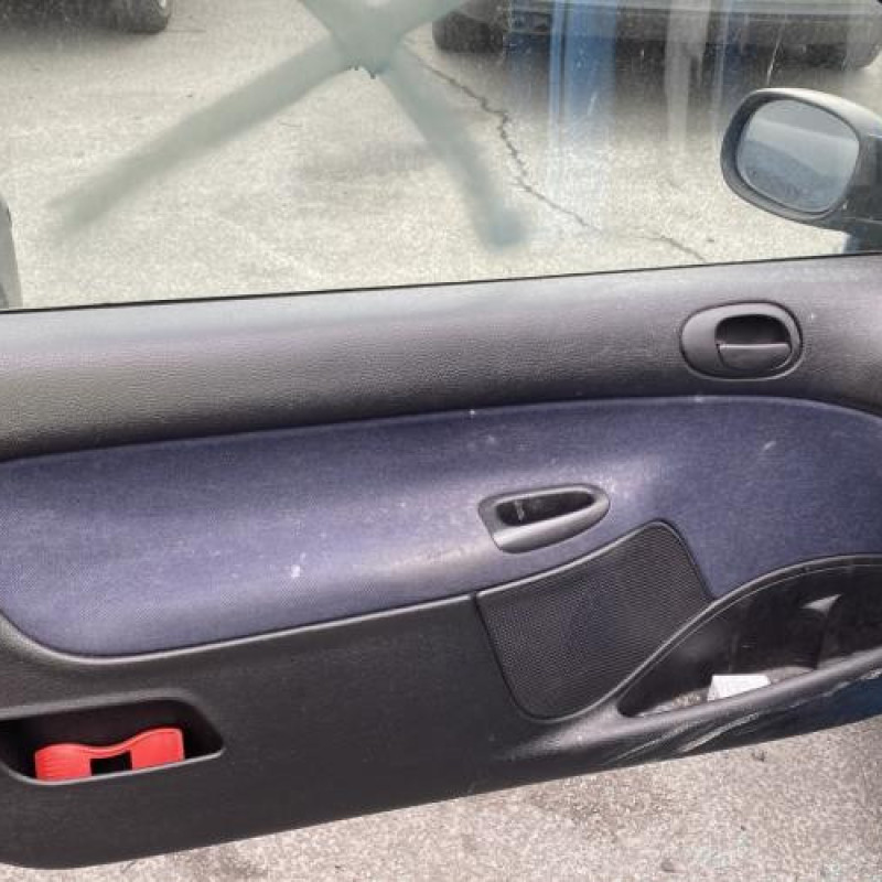 Malle/Hayon arriere PEUGEOT 206 Photo n°20