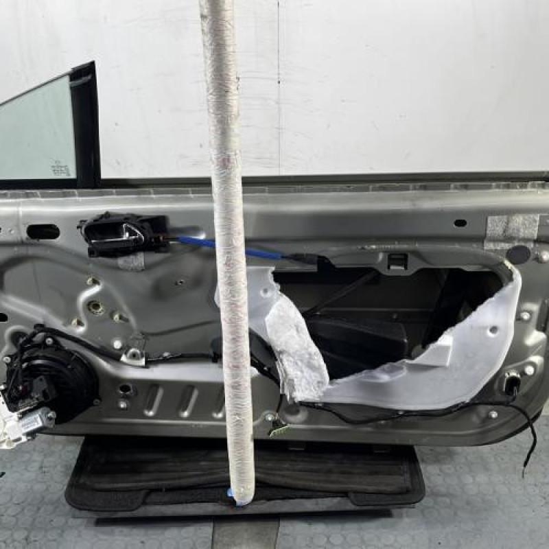 Porte avant droit PEUGEOT 407 Photo n°7
