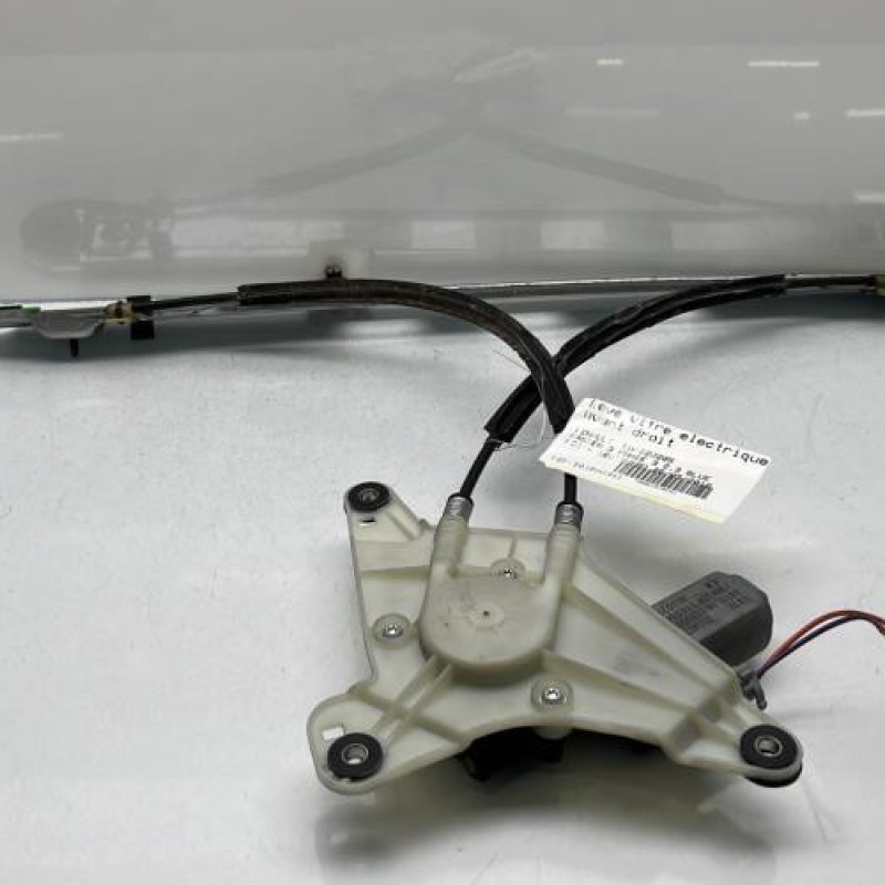 Leve vitre electrique avant droit RENAULT MASTER 3 Photo n°6