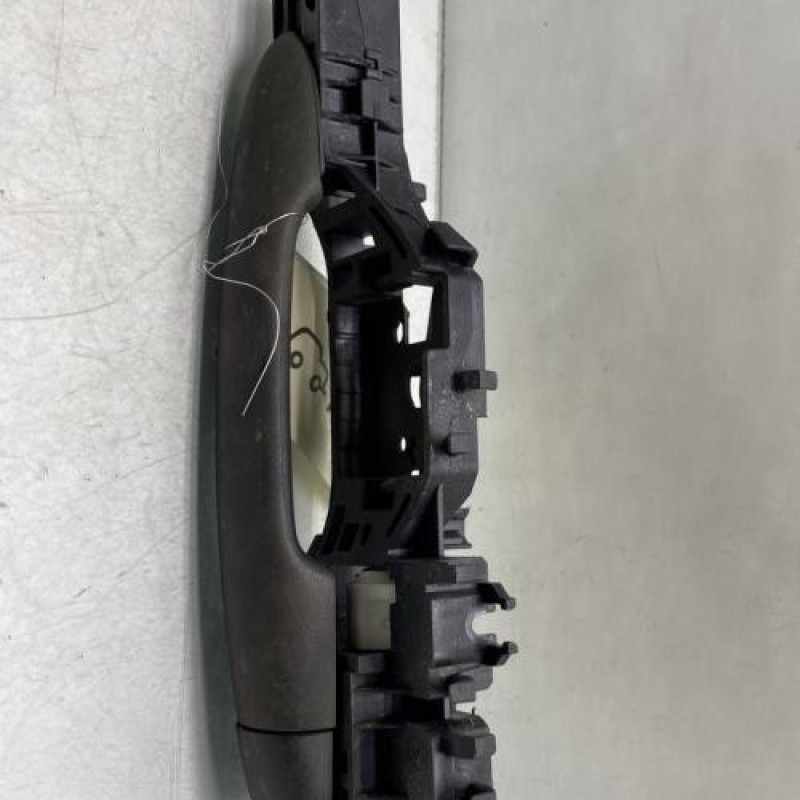 Poignee porte avant droit RENAULT MEGANE 2 Photo n°1