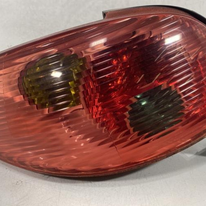 Feu arriere principal gauche (feux) PEUGEOT 206 Photo n°1