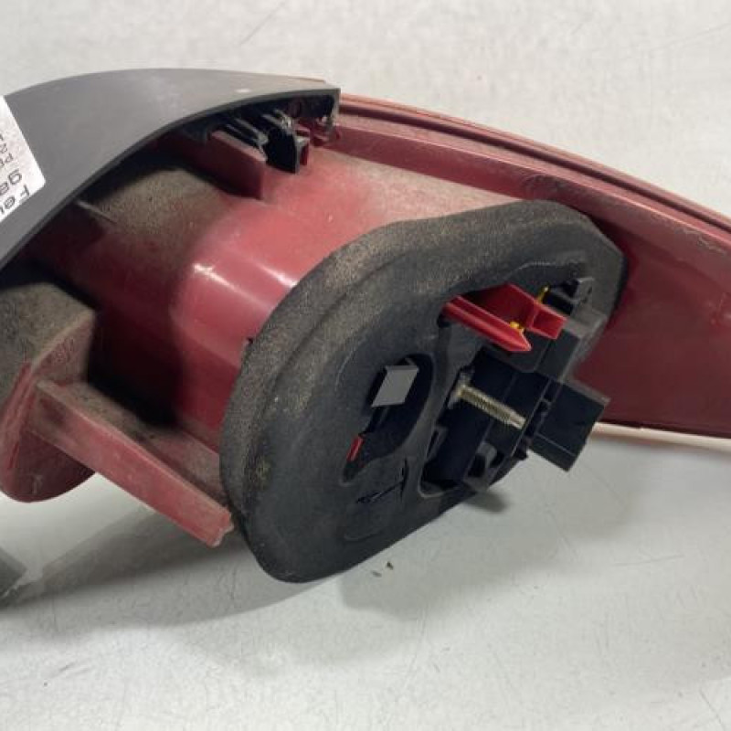 Feu arriere principal gauche (feux) PEUGEOT 206 Photo n°2