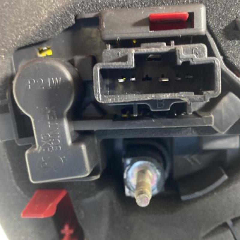 Feu arriere principal gauche (feux) PEUGEOT 206 Photo n°4