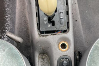 Optique avant principal gauche (feux)(phare) PEUGEOT 206