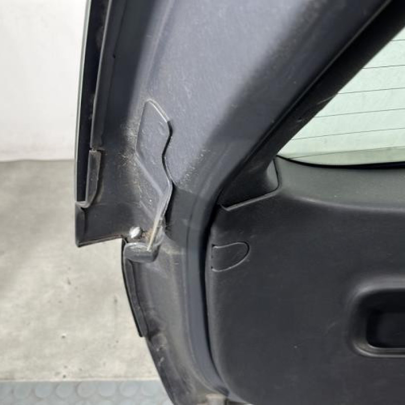 Malle/Hayon arriere CITROEN C3 2 Photo n°9