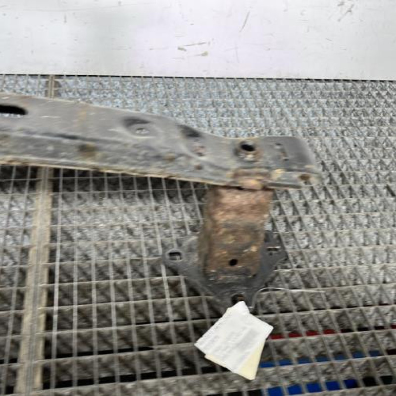 Renfort pare choc arriere (traverse) CITROEN C3 2 Photo n°3