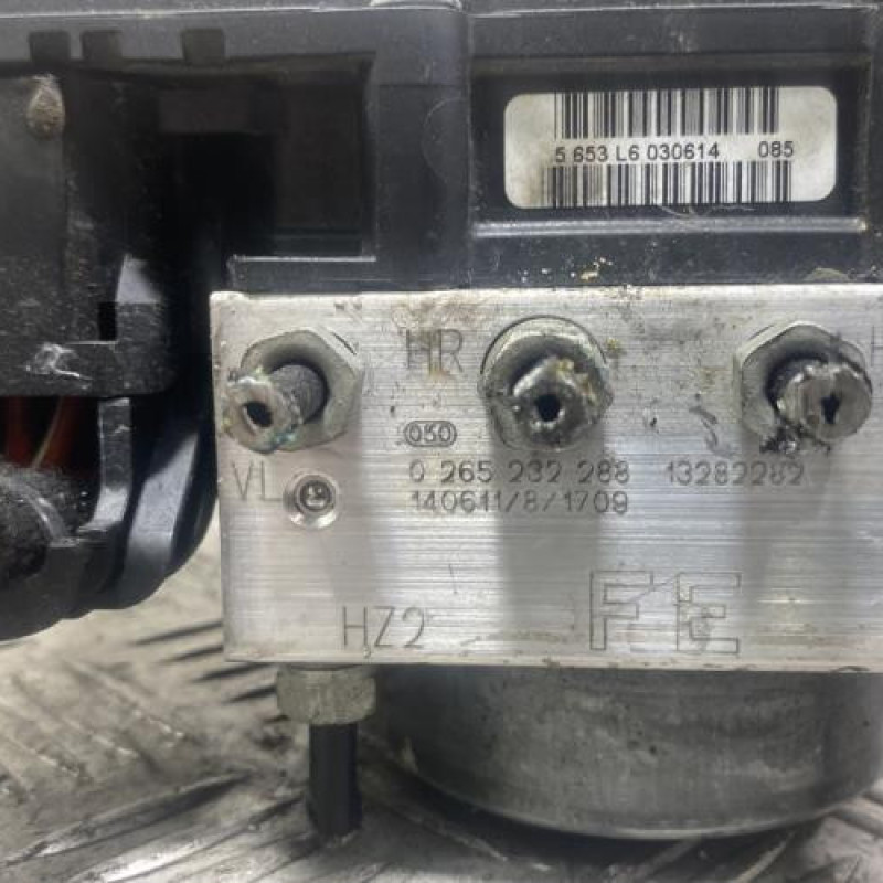Bloc ABS (freins anti-blocage) OPEL CORSA D Photo n°2