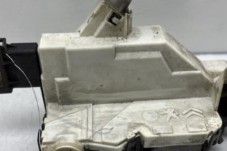 Serrure avant gauche PEUGEOT 3008 1