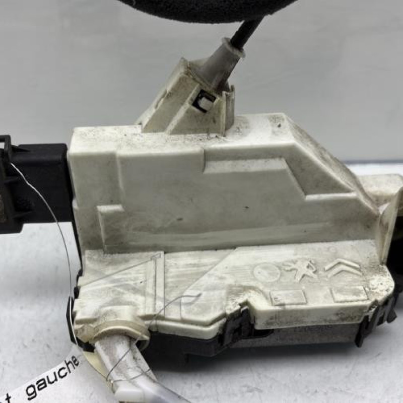 Serrure avant gauche PEUGEOT 3008 1 Photo n°4