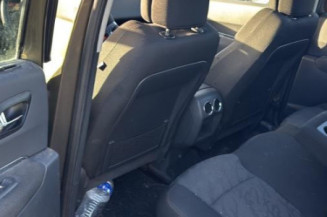 Serrure avant gauche PEUGEOT 3008 1