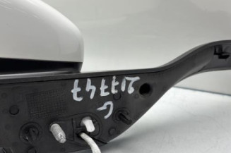 Retroviseur gauche PEUGEOT 208 1