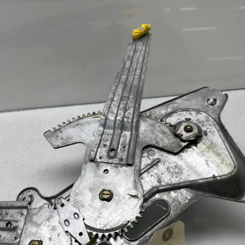 Leve vitre mecanique arriere droit RENAULT SAFRANE Photo n°5