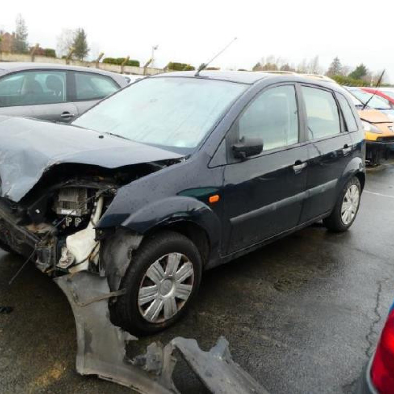 Plage arriere FORD FIESTA 5 Photo n°8