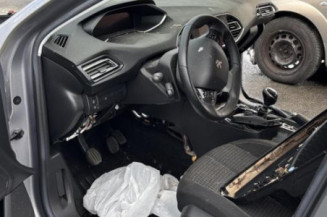 Interrupteur de leve vitre avant gauche PEUGEOT 308 2 SW