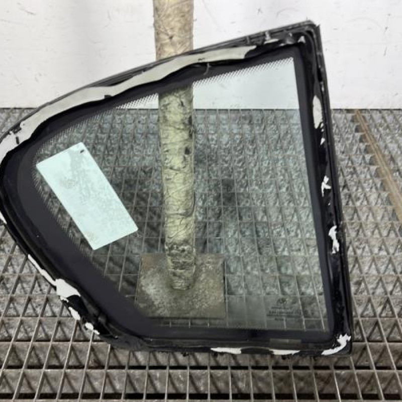 Custode arriere gauche (porte) BMW SERIE 1 E87 Photo n°4