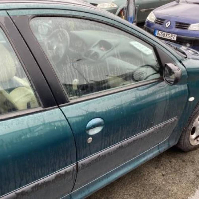 Moteur essuie glace arriere PEUGEOT 206 Photo n°17