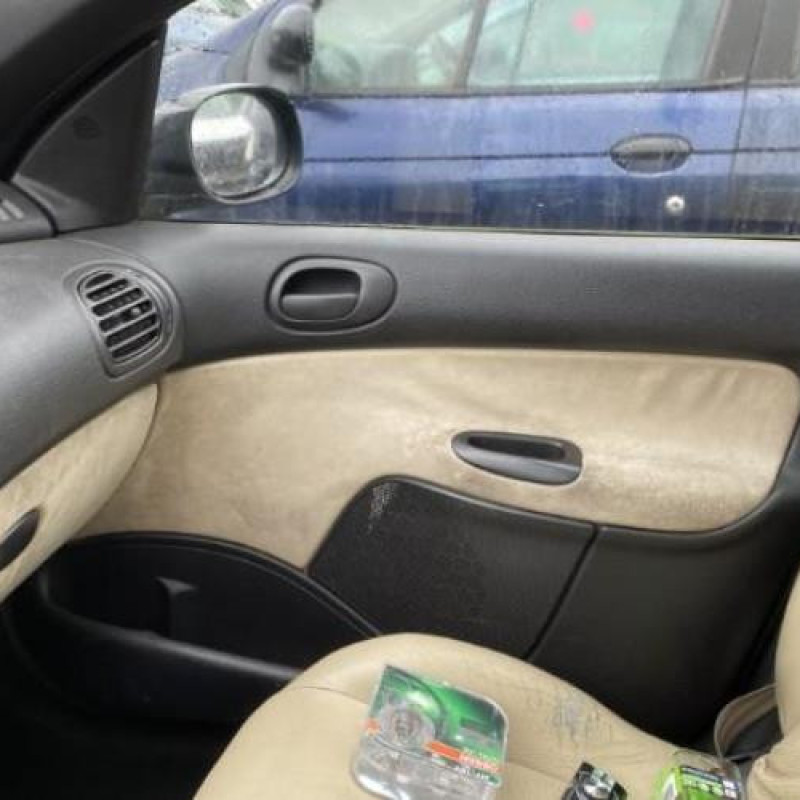 Moteur essuie glace arriere PEUGEOT 206 Photo n°19